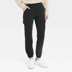 A New Day Women’s Relaxed Fit Super Soft Cargo Joggers Black Sz L